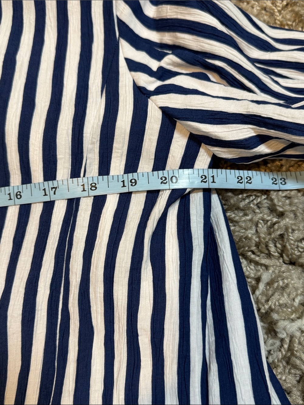 Zara Lightweight Crinkle Striped Navy & White Blazer size Large - Picture 9 of 11
